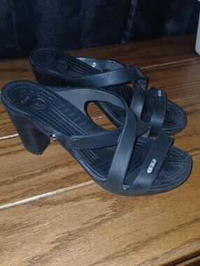 Women's Crocs Heels Size 7W